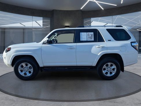Used 2021 Toyota 4Runner SR5 image 3