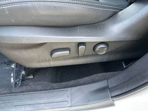 Certified 2022 Subaru Forester Premium AWD/4WD image 12