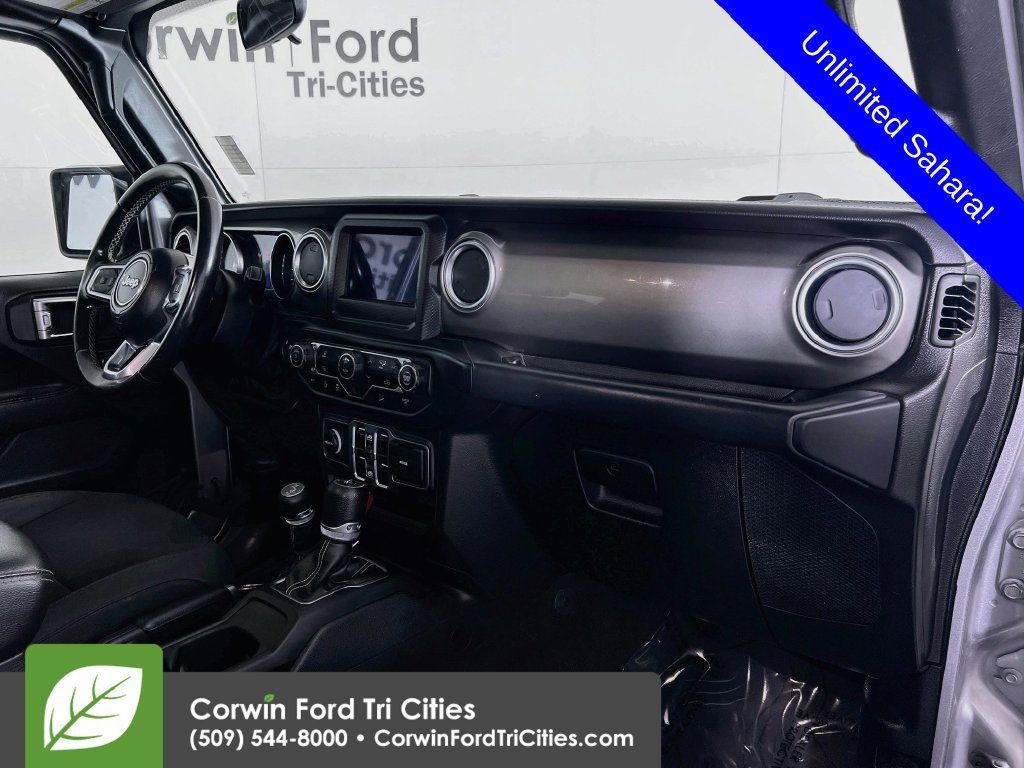 Used 2020 Jeep Wrangler Unlimited Sahara AWD/4WD image 27