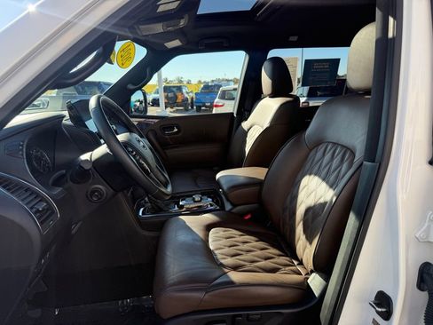 Used 2024 Nissan Armada Platinum w/ Captain's Chairs Package image 5