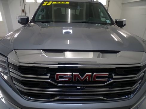 Used 2023 GMC Sierra 1500 SLT w/ SLT Premium Plus Package AWD/4WD image 26