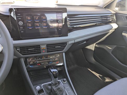 New 2026 Volkswagen Jetta SE image 21