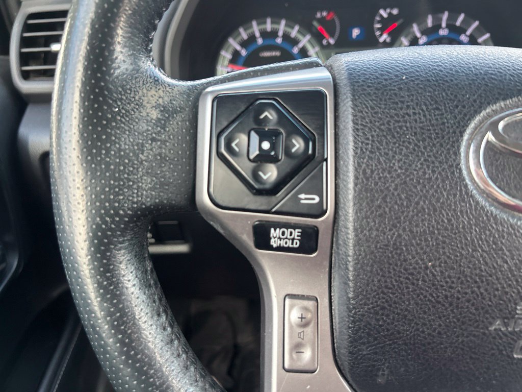 Used 2015 Toyota 4Runner SR5 AWD/4WD image 22