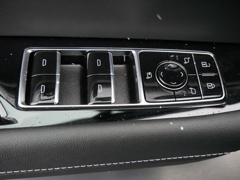 New 2026 Cadillac Vistiq Luxury image 18