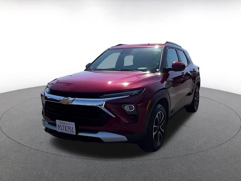 Used 2025 Chevrolet TrailBlazer LT FWD image 14