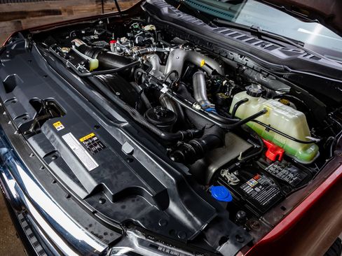 Used 2025 Ford F250 King Ranch w/ Chrome Package image 40