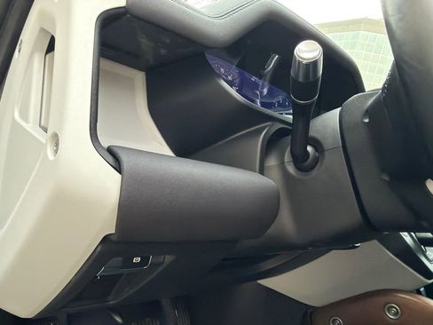 Used 2021 Land Rover Defender 110 S image 36