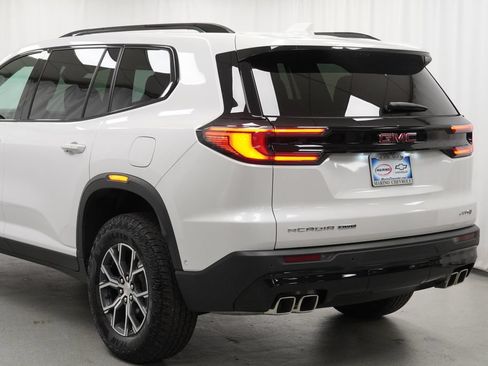 Certified 2024 GMC Acadia AT4 w/ Super Cruise Package AWD/4WD image 43