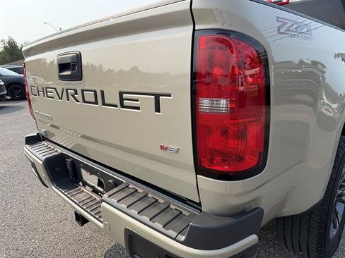 Used 2021 Chevrolet Colorado Z71 AWD/4WD image 27