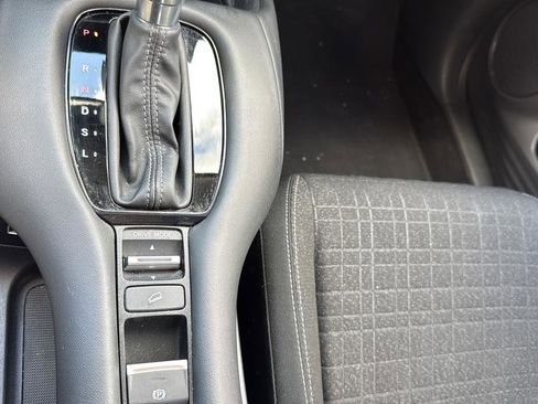 Used 2023 Honda HR-V LX image 20