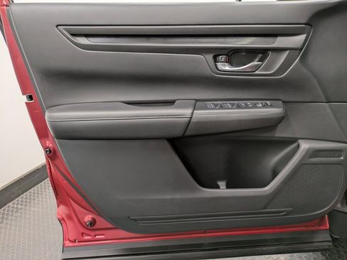 Used 2023 Honda CR-V EX image 8