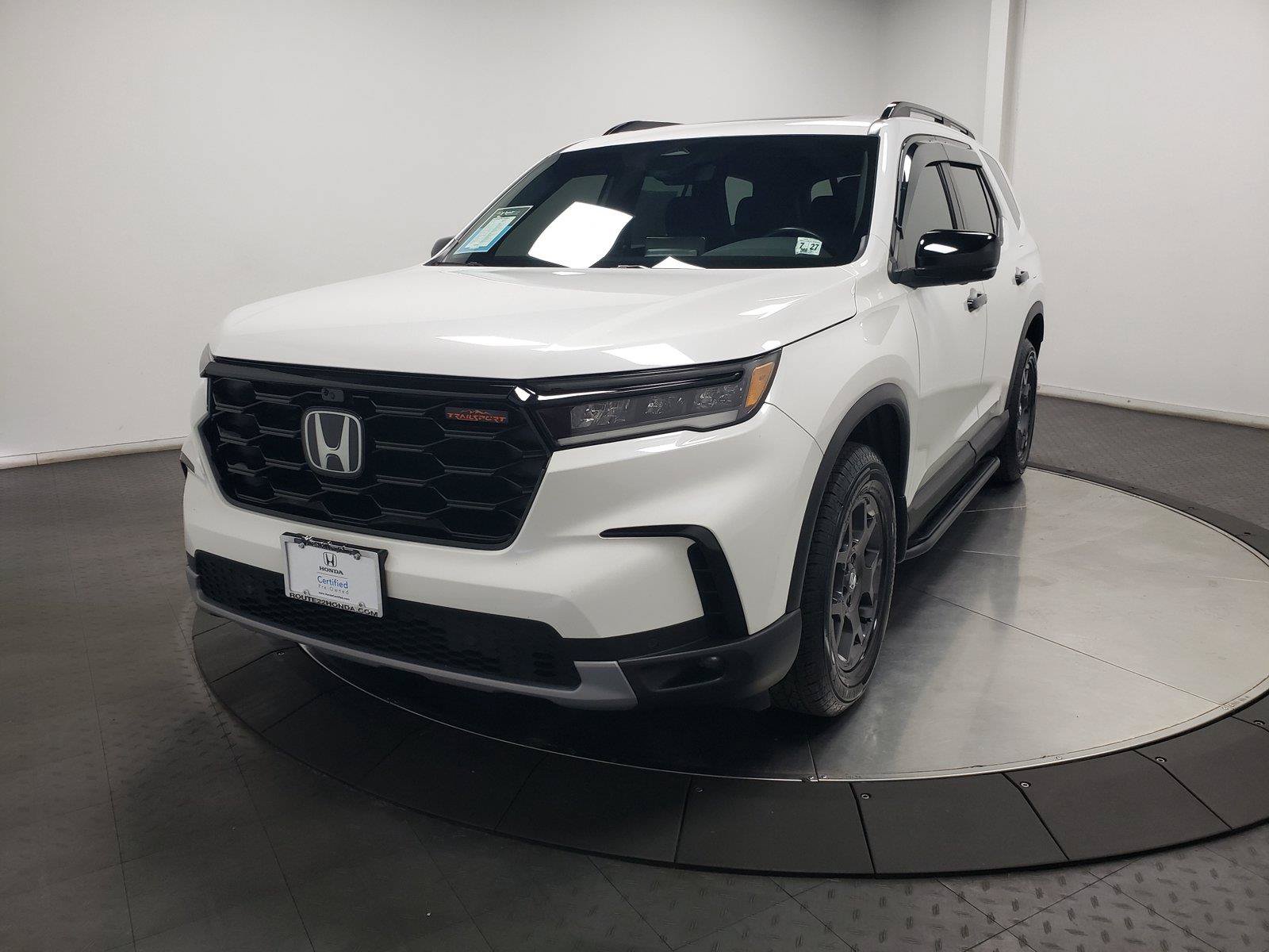 Certified 2023 Honda Pilot TrailSport image 6