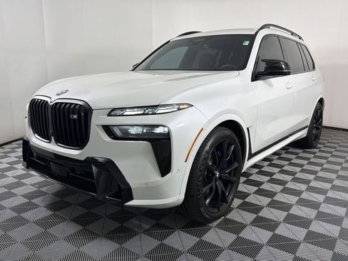 Used 2024 BMW X7 M60i w/ Executive Package image 3