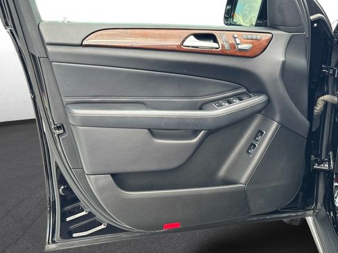 Used 2019 Mercedes-Benz GLS 450 4MATIC image 19