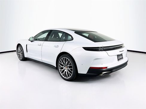 New 2026 Porsche Panamera 4 image 3