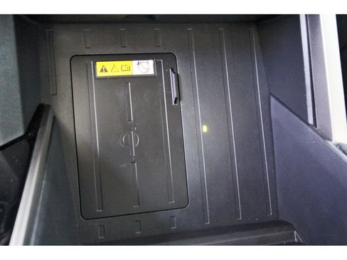 Used 2024 Toyota Tundra Limited image 30