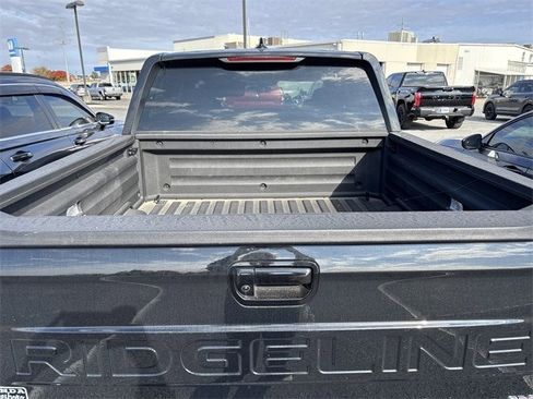 Used 2024 Honda Ridgeline Sport image 6
