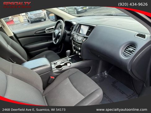 Used 2020 Nissan Pathfinder S image 26