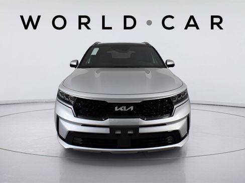 Certified 2023 Kia Sorento SX Prestige image 2