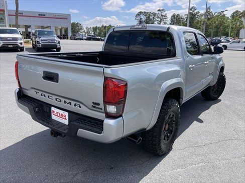 Certified 2022 Toyota Tacoma SR5 w/ Technology Package RWD image 5