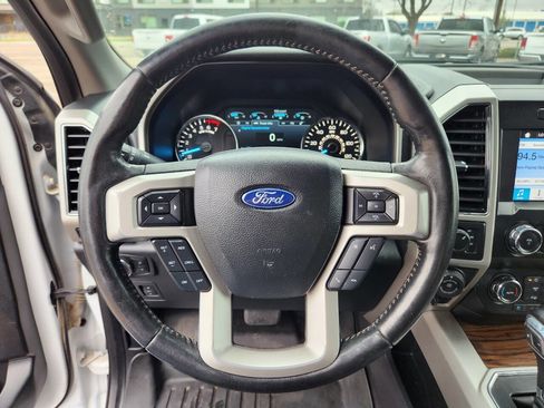 Used 2019 Ford F150 Lariat w/ Max Trailer Tow Package AWD/4WD image 21