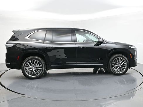 Used 2025 Buick Enclave Avenir w/ Trailering Package, 5000 lbs. AWD/4WD image 4
