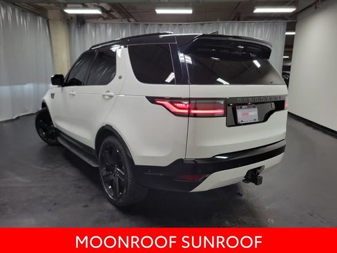 Used 2025 Land Rover Discovery Dynamic SE AWD/4WD image 6