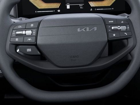 New 2025 Kia K4 FWD image 22