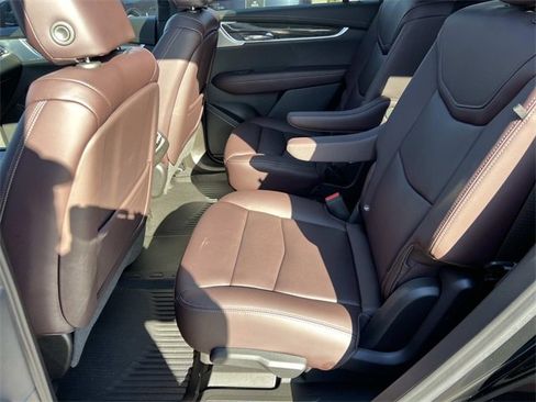 Certified 2023 Cadillac XT6 Premium Luxury image 12