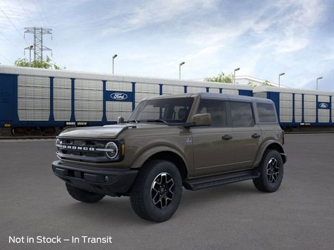 New 2026 Ford Bronco Outer Banks image 14