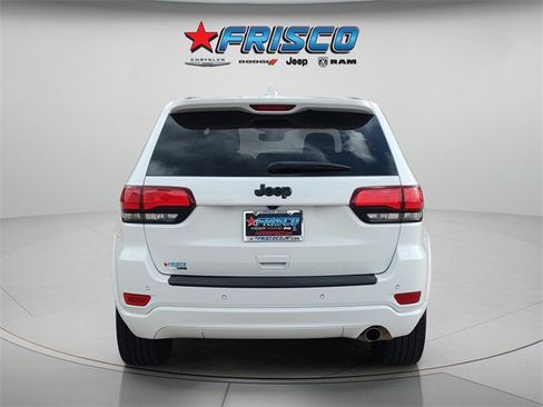 Certified 2021 Jeep Grand Cherokee Laredo X image 5