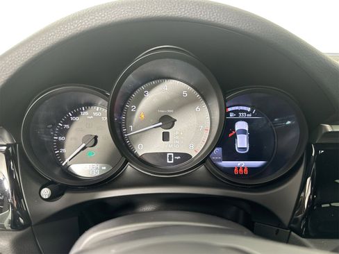 Used 2024 Porsche Macan S image 19