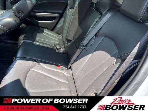 Used 2017 Buick Envision Essence AWD/4WD image 10