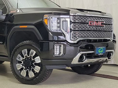 Certified 2022 GMC Sierra 2500 Denali w/ Denali Ultimate Package image 2