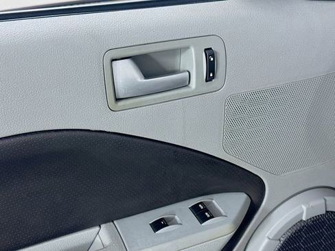 Used 2008 Ford Mustang GT Premium image 19