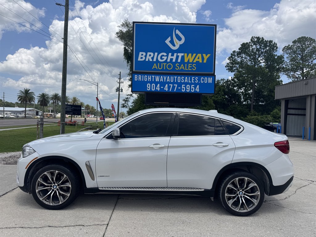 Used 2017 BMW X6 sDrive35i RWD image 2