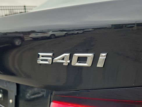 Used 2023 BMW 540i xDrive w/ Convenience Package image 31