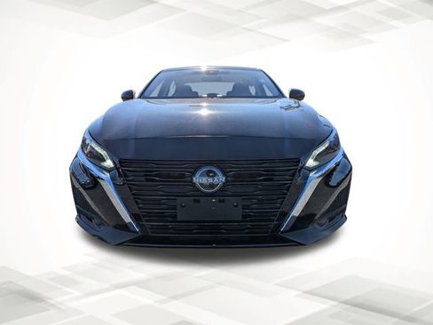 Used 2024 Nissan Altima 2.5 SV image 8