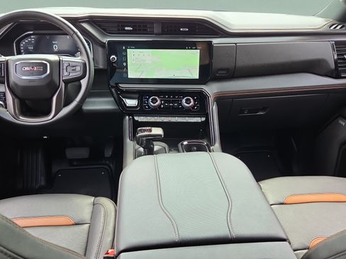 Certified 2025 GMC Sierra 1500 AT4 w/ Technology Package AWD/4WD image 12