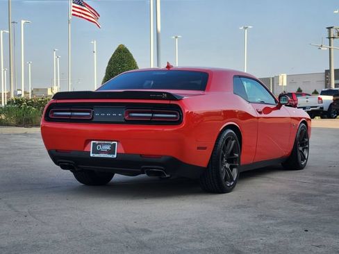 Used 2022 Dodge Challenger R/T Scat Pack w/ Dynamics Package RWD image 14