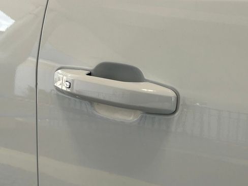 Used 2024 Chevrolet Silverado 2500 LT image 21