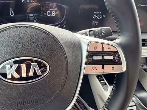 Used 2024 Kia Telluride S image 26