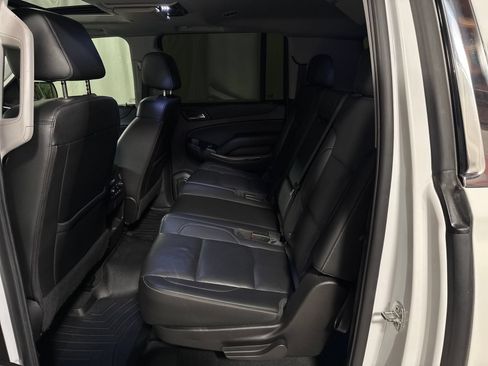 Used 2020 GMC Yukon XL SLT w/ Open Road Package AWD/4WD image 5