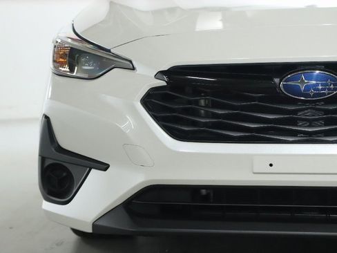 Certified 2025 Subaru Impreza 2.0i image 6