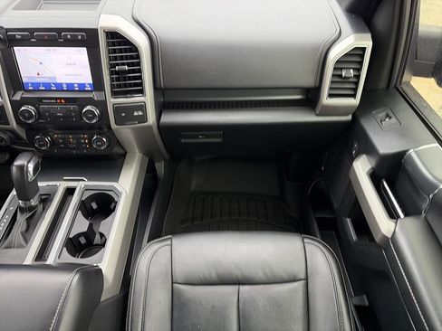 Used 2020 Ford F150 Lariat RWD image 19