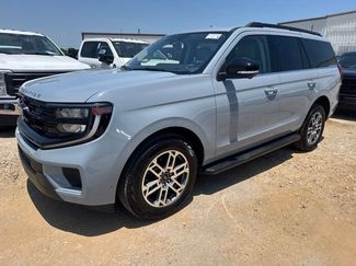 Used 2025 Ford Expedition Active AWD/4WD video 1