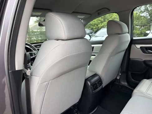 Used 2017 Honda CR-V LX image 14