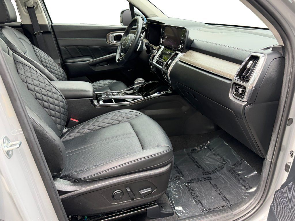 Used 2023 Kia Sorento SX Prestige AWD/4WD image 7