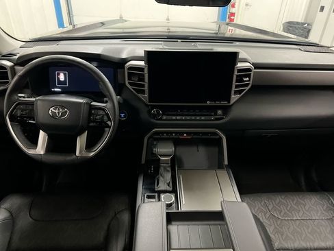 Used 2024 Toyota Sequoia SR5 w/ SR5 Premium Package AWD/4WD image 10