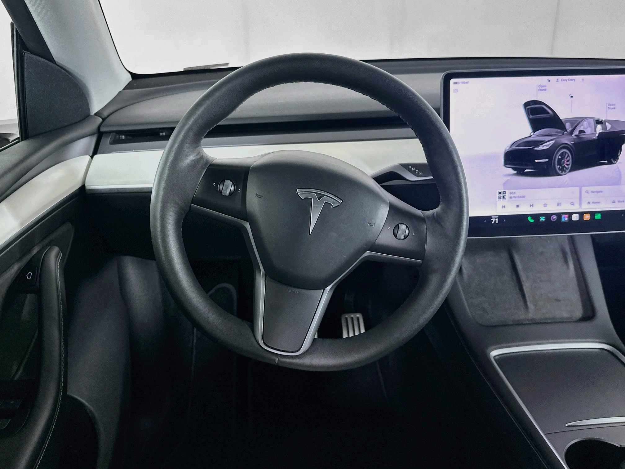 Used 2023 Tesla Model Y Performance AWD/4WD image 16